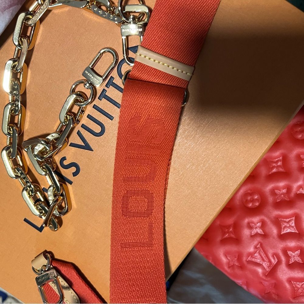 Louis Vuitton COUSSIN PM ROUGE - Picture 8 of 14